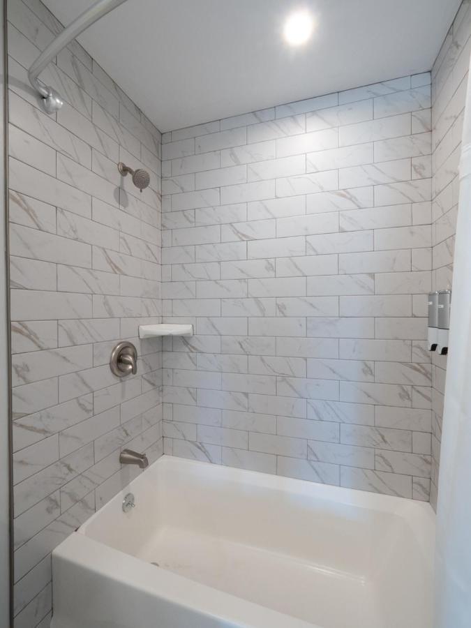 Long Beach Suites Gloucester Εξωτερικό φωτογραφία