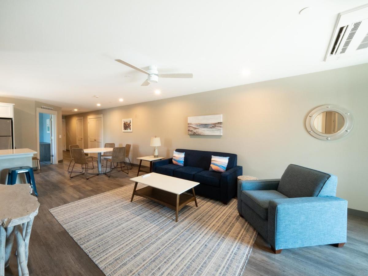 Long Beach Suites Gloucester Εξωτερικό φωτογραφία